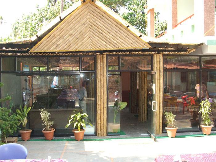 Oyo 7216 Kris Resort Goa 外观 照片